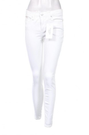 Dámské džíny  Calvin Klein Jeans, Velikost M, Barva Bílá, Cena  2 549,00 Kč