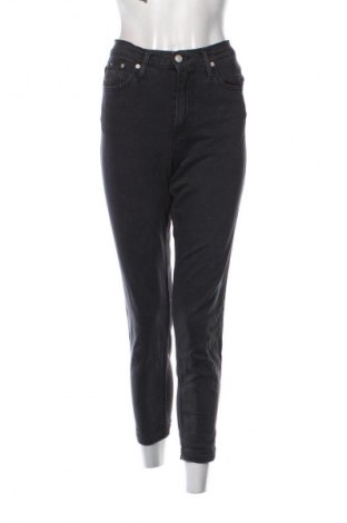 Дамски дънки Calvin Klein Jeans, Размер S, Цвят Черен, Цена 68,00 лв.