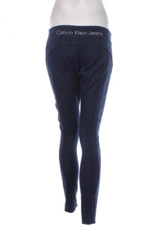 Дамски дънки Calvin Klein Jeans, Размер L, Цвят Син, Цена 88,49 лв.