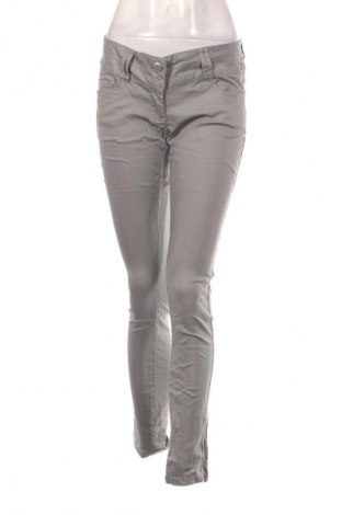 Blugi de femei Flame, Mărime M, Culoare Gri, Preț 39,99 Lei