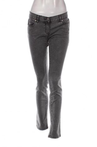 Damen Jeans Gina, Größe M, Farbe Grau, Preis 15,00 €
