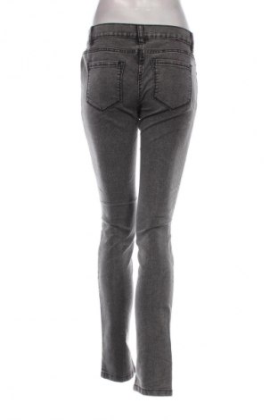 Damen Jeans Gina, Größe M, Farbe Grau, Preis 15,00 €