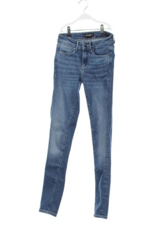 Damskie jeansy Guess, Rozmiar XS, Kolor Niebieski, Cena 172,41 zł