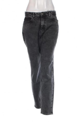 Dámske džínsy  Noisy May, Veľkosť M, Farba Sivá, Cena  54,95 €