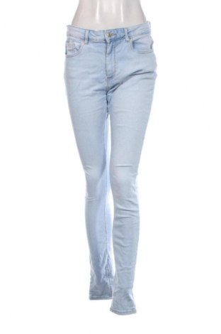 Damskie jeansy ONLY, Rozmiar L, Kolor Niebieski, Cena 170,99 zł