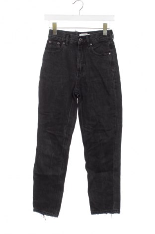 Γυναικείο Τζίν Pull&Bear, Μέγεθος XS, Χρώμα Μαύρο, Τιμή 9,99 €