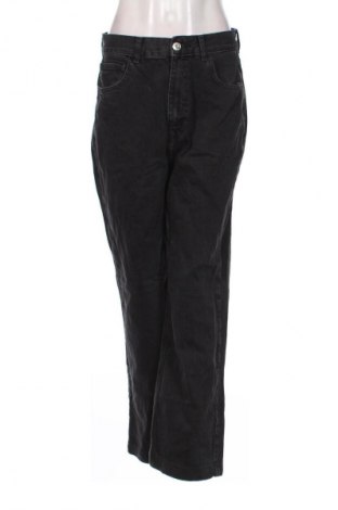 Γυναικείο Τζίν Pull&Bear, Μέγεθος M, Χρώμα Μαύρο, Τιμή 18,99 €
