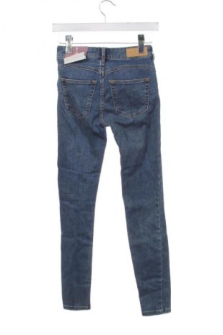 Damskie jeansy Pull&Bear, Rozmiar XS, Kolor Niebieski, Cena 104,89 zł