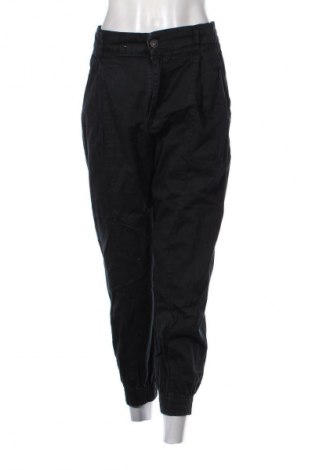 Női farmernadrág Pull&Bear, Méret M, Szín Fekete, Ár 5 800 Ft