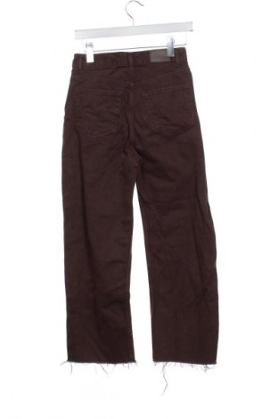 Damskie jeansy Pull&Bear, Rozmiar XS, Kolor Brązowy, Cena 66,29 zł