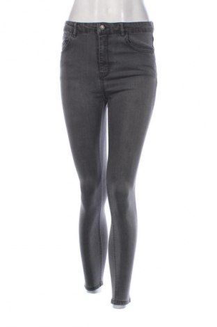 Damen Jeans Pull&Bear, Größe S, Farbe Grau, Preis 21,54 €