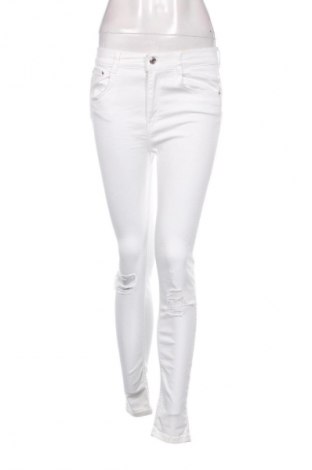 Dámske džínsy  Pull&Bear, Veľkosť M, Farba Biela, Cena  14,83 €