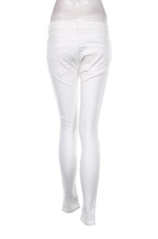 Dámske džínsy  Pull&Bear, Veľkosť M, Farba Biela, Cena  14,83 €