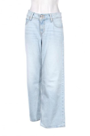 Дамски дънки Signature By Levi Strauss & Co, Размер L, Цвят Син, Цена 29,99 лв.