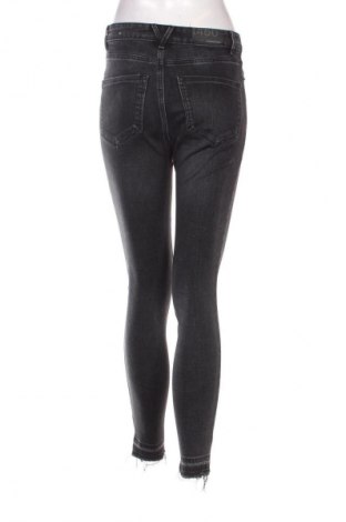 Damen Jeans Stradivarius, Größe M, Farbe Grau, Preis 20,99 €