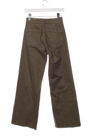 Damen Jeans Stradivarius, Größe XS, Farbe Grün, Preis € 18,11