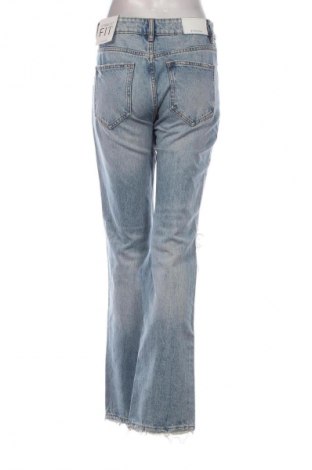 Blugi de femei Stradivarius, Mărime S, Culoare Albastru, Preț 128,71 Lei