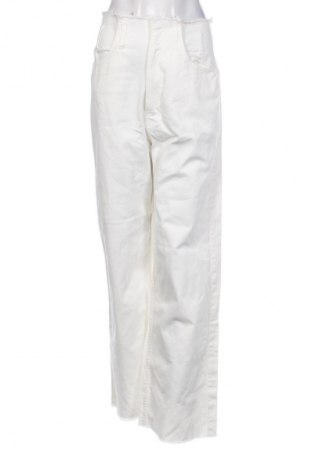 Damen Jeans Stradivarius, Größe S, Farbe Weiß, Preis 14,75 €