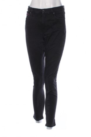 Dámské džíny  Tommy Jeans, Velikost XL, Barva Černá, Cena  990,00 Kč