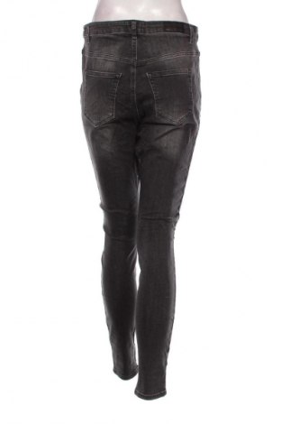 Dámske džínsy  Vero Moda, Veľkosť XL, Farba Čierna, Cena  9,95 €