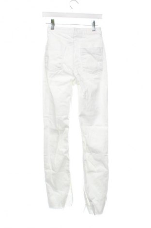 Dámske džínsy  Zara, Veľkosť S, Farba Biela, Cena  13,81 €