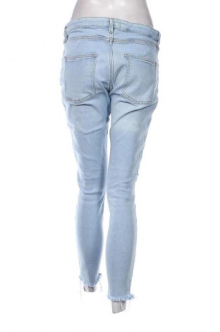 Blugi de femei Zara, Mărime XL, Culoare Albastru, Preț 71,72 Lei