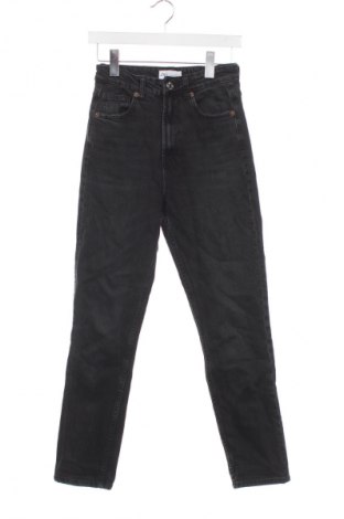 Дамски дънки Zara, Размер XS, Цвят Черен, Цена 27,00 лв.