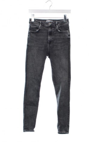 Damskie jeansy Zara, Rozmiar M, Kolor Czarny, Cena 62,07 zł