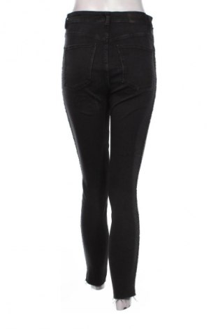 Damskie jeansy Zara Trafaluc, Rozmiar M, Kolor Czarny, Cena 88,99 zł