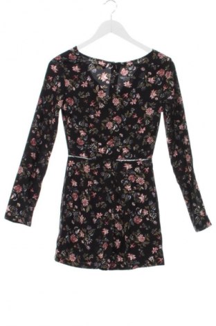 Dámská krátka kombinéza  Bershka, Veľkosť XS, Farba Viacfarebná, Cena  21,56 €