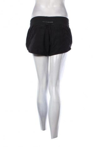 Dámske kraťasy  Adidas, Veľkosť M, Farba Čierna, Cena  17,39 €