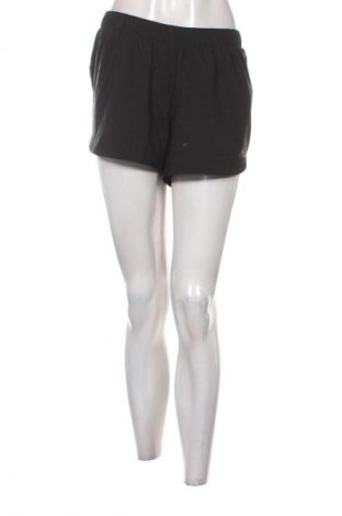 Pantaloni scurți de femei Adidas, Mărime M, Culoare Negru, Preț 115,99 Lei