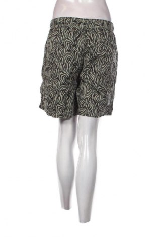 Pantaloni scurți de femei All Good, Mărime XXL, Culoare Multicolor, Preț 163,99 Lei