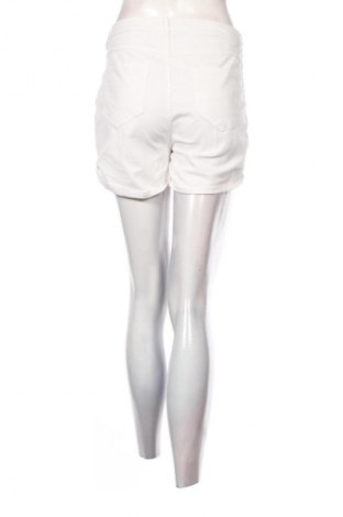 Damen Shorts Amisu, Größe M, Farbe Weiß, Preis 9,72 €