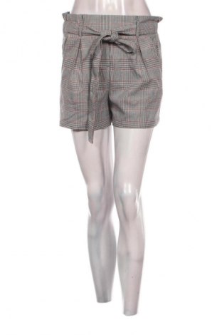 Damskie szorty Bershka, Rozmiar S, Kolor Kolorowy, Cena 101,99 zł