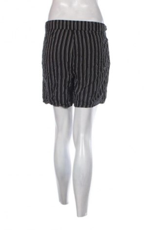 Damen Shorts C&A, Größe XL, Farbe Mehrfarbig, Preis 13,99 €