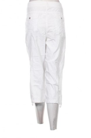 Damskie szorty Canda, Rozmiar 3XL, Kolor Biały, Cena 62,99 zł