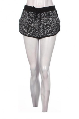 Damen Shorts Clockhouse, Größe M, Farbe Mehrfarbig, Preis 13,99 €
