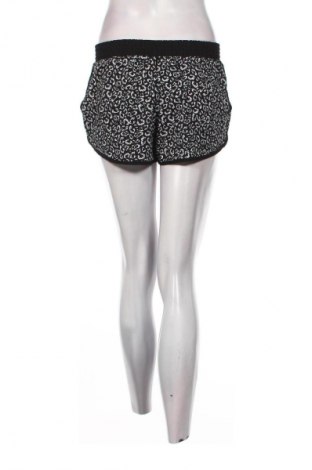 Damen Shorts Clockhouse, Größe M, Farbe Mehrfarbig, Preis 13,99 €