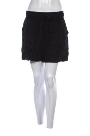 Damskie szorty Ed.it.ed, Rozmiar M, Kolor Czarny, Cena 62,99 zł