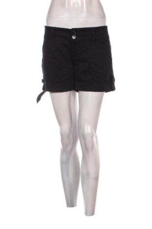 Pantaloni scurți de femei Fishbone, Mărime L, Culoare Negru, Preț 64,99 Lei