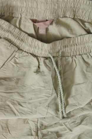 Damskie szorty H&M, Rozmiar XS, Kolor Zielony, Cena 62,99 zł
