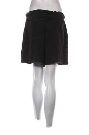 Pantaloni scurți de femei H&M, Mărime L, Culoare Negru, Preț 52,05 Lei
