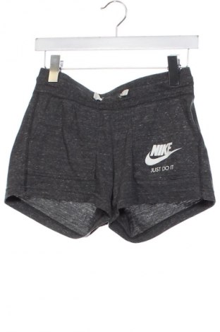 Dámske kraťasy  Nike, Veľkosť XS, Farba Sivá, Cena  17,39 €