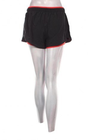 Pantaloni scurți de femei Nike, Mărime M, Culoare Negru, Preț 115,99 Lei
