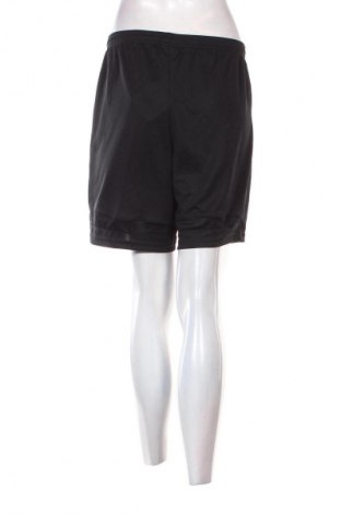 Damen Shorts Nike, Größe XL, Farbe Schwarz, Preis 33,99 €