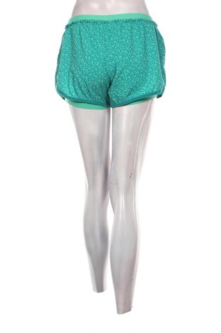 Pantaloni scurți de femei Nike, Mărime M, Culoare Multicolor, Preț 115,99 Lei