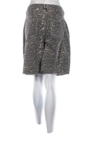 Damen Shorts Reserved, Größe L, Farbe Mehrfarbig, Preis 16,24 €