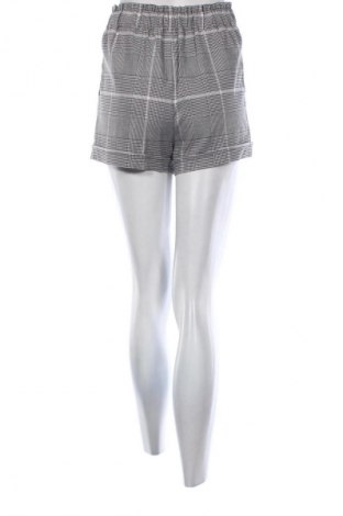 Pantaloni scurți de femei Tally Weijl, Mărime S, Culoare Multicolor, Preț 55,10 Lei