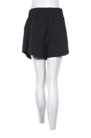 Női rövidnadrág Under Armour, Méret XL, Szín Fekete, Ár 9 219 Ft